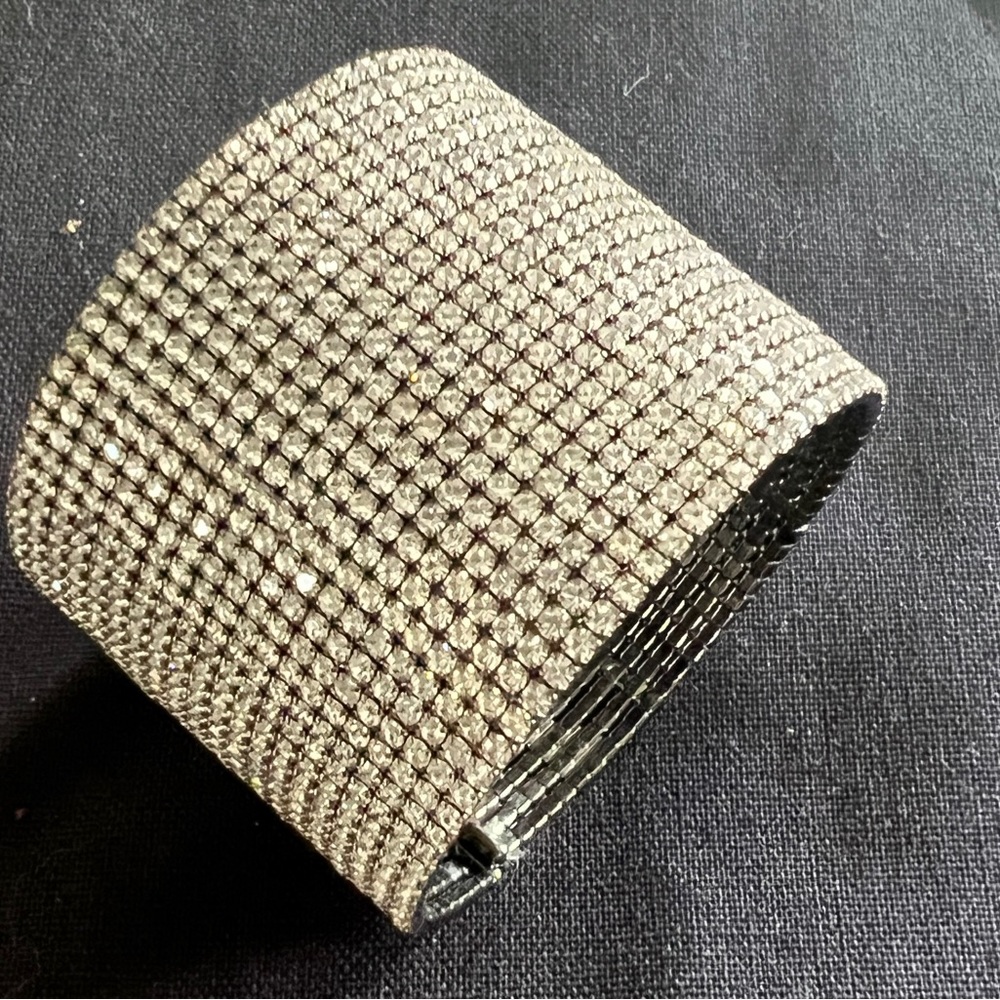 Silver shimmering bracelet fancy high-end